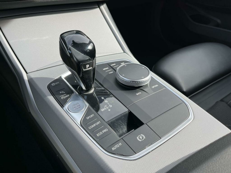 BMW 320 320iA Berline LED/Navi-Pro/Lederen-Sportzetels...! Leconte Motors