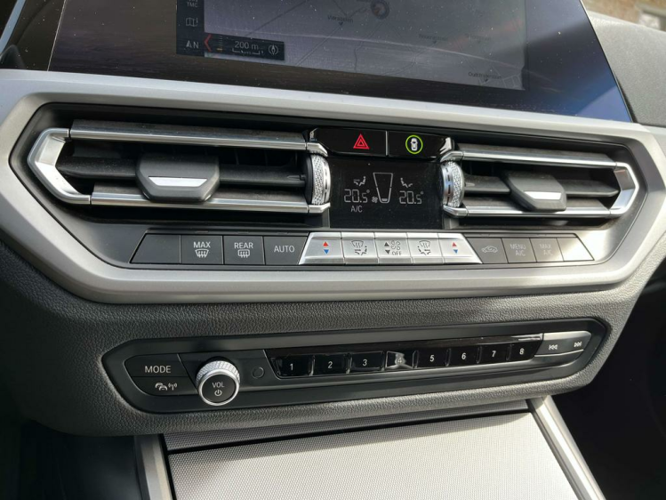 BMW 320 320iA Berline LED/Navi-Pro/Lederen-Sportzetels...! Leconte Motors