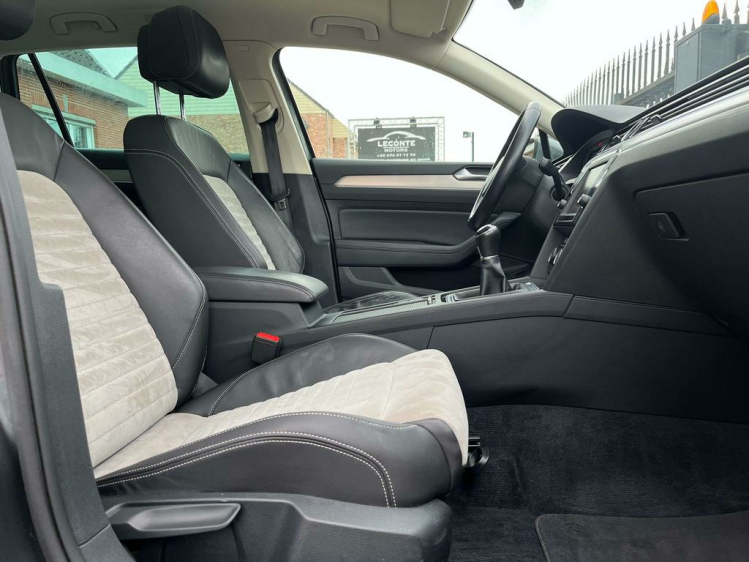 Volkswagen Passat Variant 1.4 TSI ACT Highline Virtual/LED/Panodak/Sportseat Leconte Motors