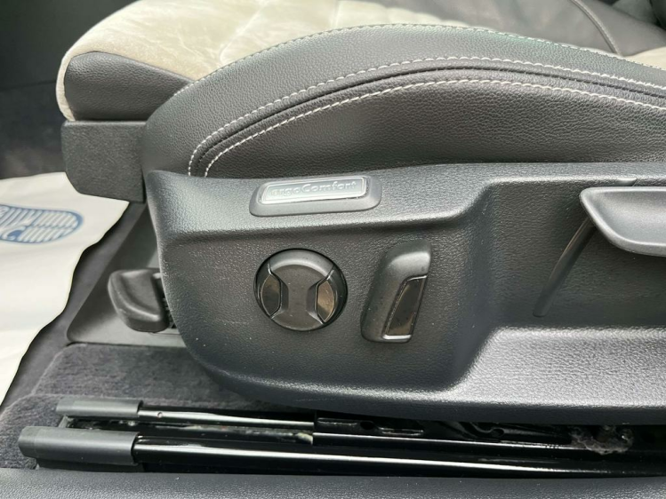 Volkswagen Passat Variant 1.4 TSI ACT Highline Virtual/LED/Panodak/Sportseat Leconte Motors