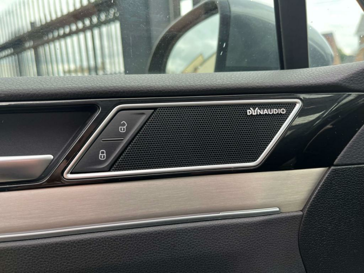 Volkswagen Passat Variant 1.4 TSI ACT Highline Virtual/LED/Panodak/Sportseat Leconte Motors