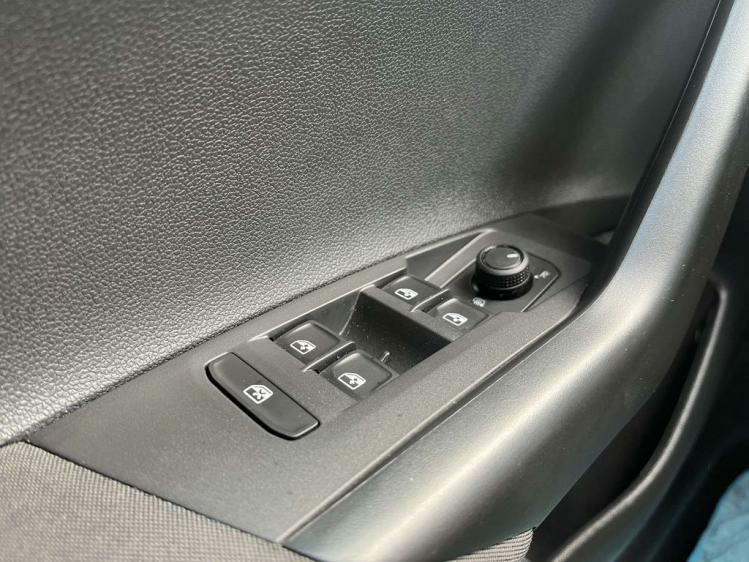 Volkswagen Polo 1.0i Trendline 52.000km Airco/PDC/Cruise/Bluetooth Leconte Motors