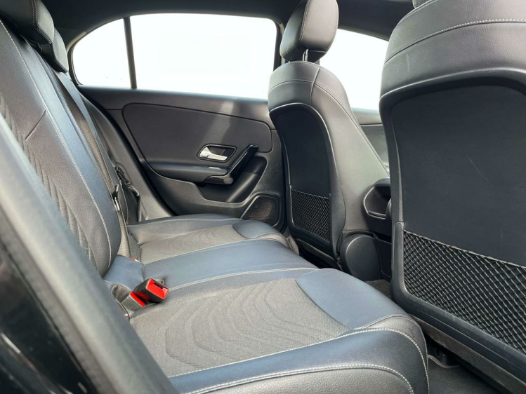 Mercedes-Benz A 180 Business Solution Panodak/Widescreen/Sportzetels! Leconte Motors