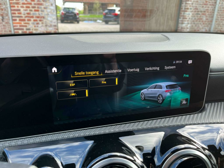 Mercedes-Benz A 180 Business Solution Panodak/Widescreen/Sportzetels! Leconte Motors