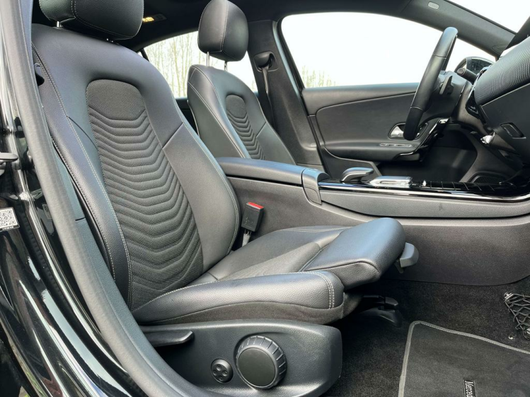 Mercedes-Benz A 180 Business Solution Panodak/Widescreen/Sportzetels! Leconte Motors