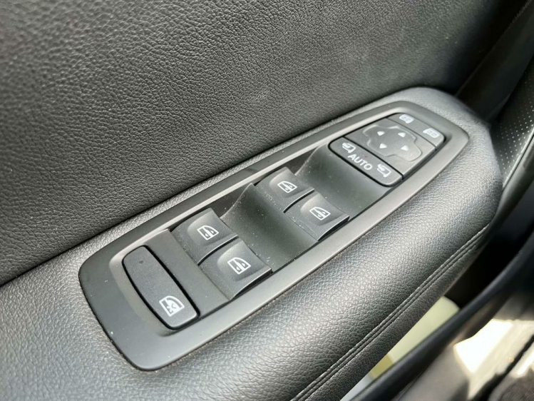 Renault Megane 1.33 TCe Intens LED/Gps-Pro/Sportzetels/Camera...! Leconte Motors