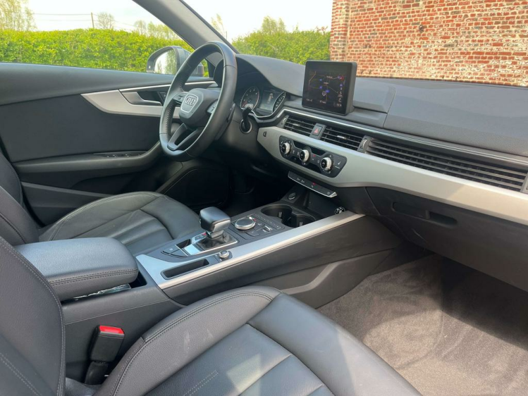 Audi A4 35 TFSI S tronic Full-LED Matrix/Leder/Navigatie.. Leconte Motors