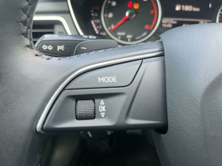 Audi A4 35 TFSI S tronic Full-LED Matrix/Leder/Navigatie.. Leconte Motors