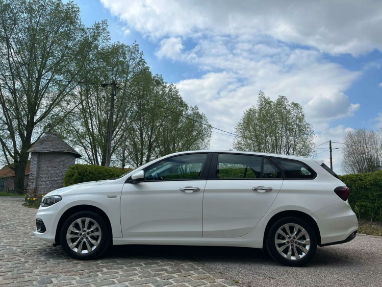 Fiat Tipo 1.4i Street 13.000km Navigatie/Cruise/PDC/Zetelver Leconte Motors