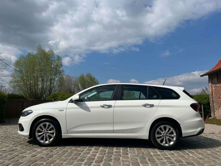 Fiat Tipo 1.4i Street 13.000km Navigatie/Cruise/PDC/Zetelver Leconte Motors
