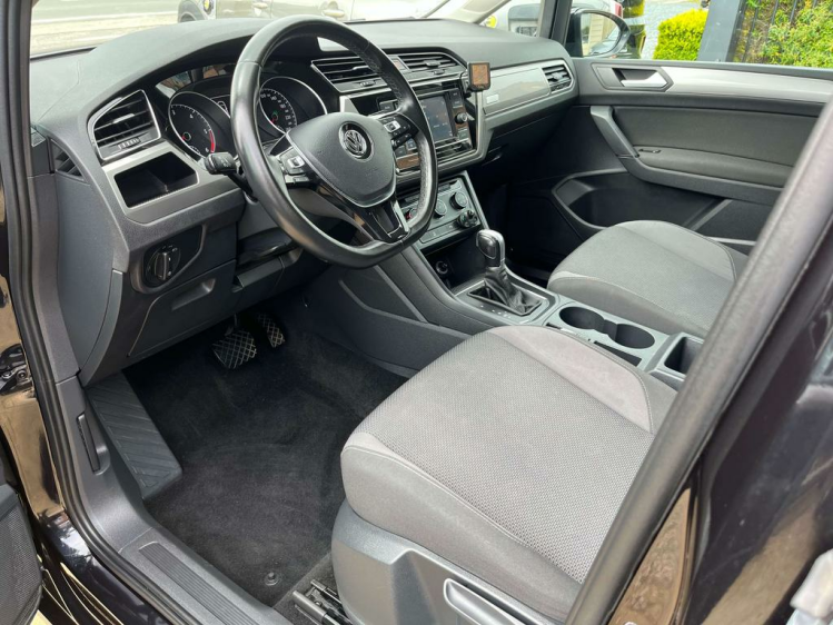 Volkswagen Touran 1.6 TDi DSG 7-zitplaatsen ADD-Cruise/PDC/Bluetooth Leconte Motors
