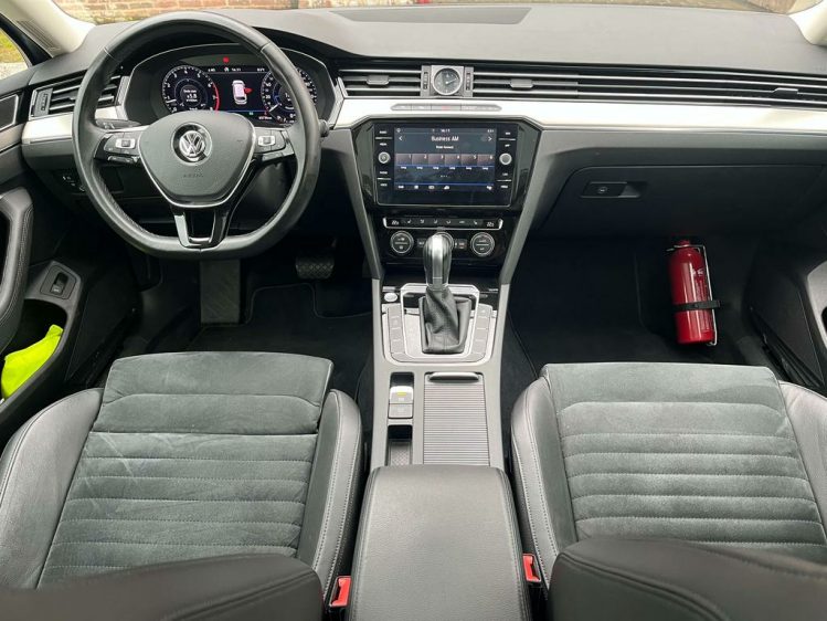 Volkswagen Passat Variant 1.4 TSI Highline Virtual/Panodak/Leder/Camera/LED Leconte Motors