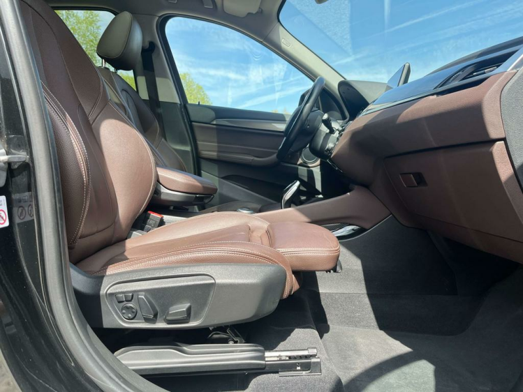 BMW X1 1.5iA sDrive18 X-Line LED/Pano/Gps-Pro/Leder/HUD! Leconte Motors