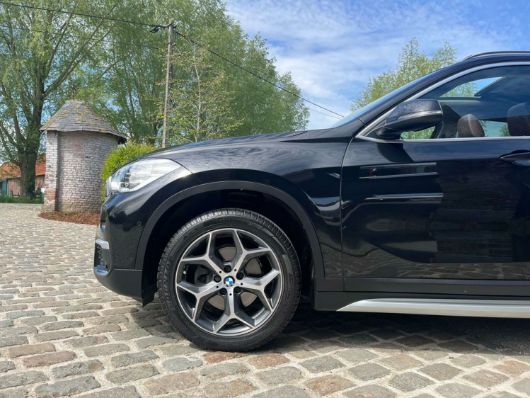 BMW X1 1.5iA sDrive18 X-Line LED/Pano/Gps-Pro/Leder/HUD! Leconte Motors