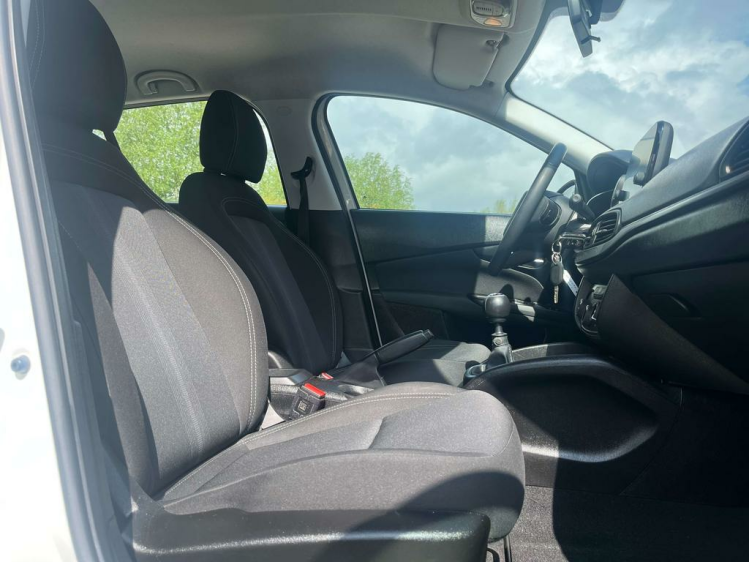 Fiat Tipo 1.4i Mirror LED/Navigatie/PDC/DAB+/Airco/Bluetooth Leconte Motors