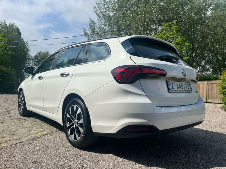 Fiat Tipo 1.4i Mirror LED/Navigatie/PDC/DAB+/Airco/Bluetooth Leconte Motors