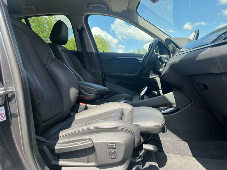 BMW X1 1.5iA sDrive18 X-Line Full-LED/Sportzetels/Gps-Pro Leconte Motors