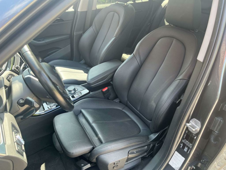 BMW X1 1.5iA sDrive18 X-Line Full-LED/Sportzetels/Gps-Pro Leconte Motors