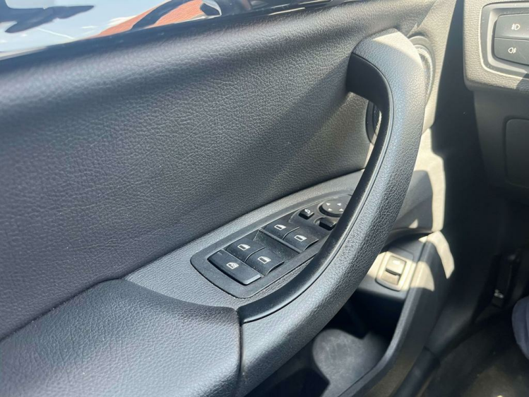 BMW X1 1.5iA sDrive18 X-Line Full-LED/Sportzetels/Gps-Pro Leconte Motors