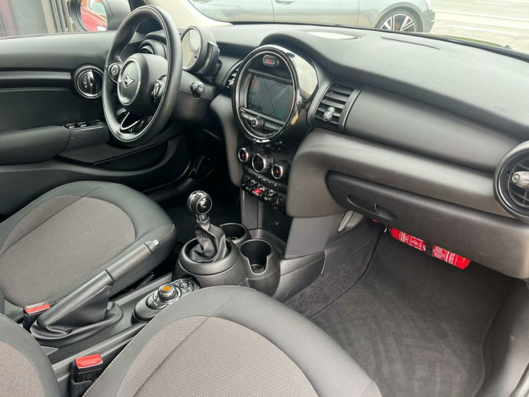 MINI One 1.5i Hatchback 32.000km Navigatie/Cruise/PDC/BLTH! Leconte Motors