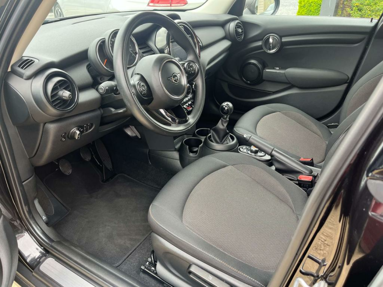 MINI One 1.5i Hatchback 32.000km Navigatie/Cruise/PDC/BLTH! Leconte Motors