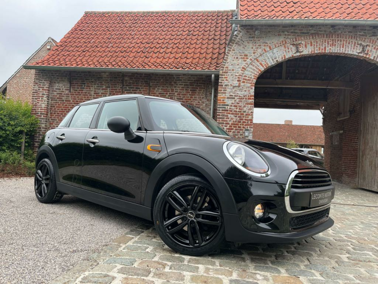 MINI One 1.5i Hatchback 32.000km Navigatie/Cruise/PDC/BLTH! Leconte Motors
