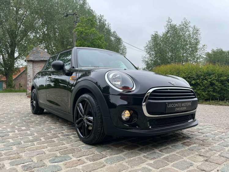 MINI One 1.5i Hatchback 32.000km Navigatie/Cruise/PDC/BLTH! Leconte Motors