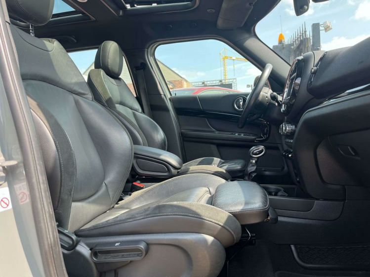 MINI Cooper SE Countryman 1.5A ALL4 Plug In Hybrid Panodak/Sportzetels/LED.. Leconte Motors