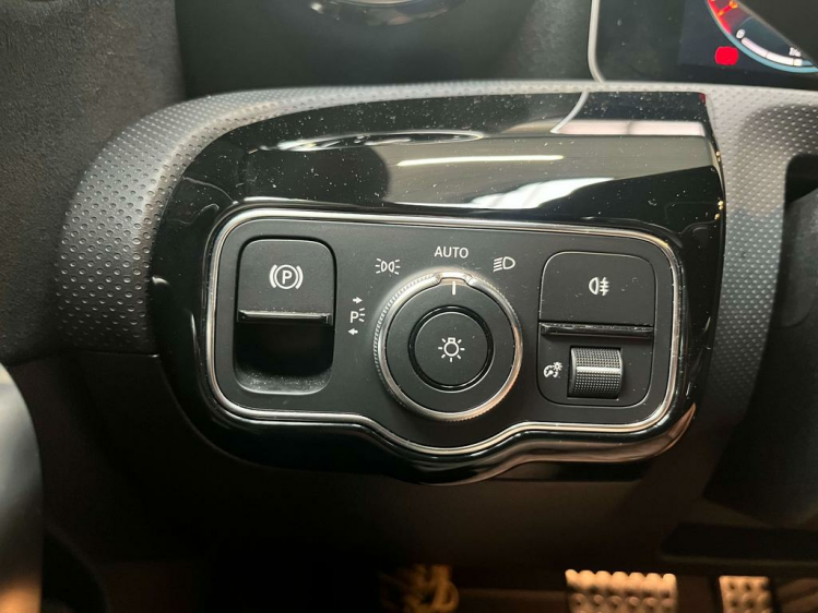 Mercedes-Benz A 180 DCT AMG-Pack LED/Widescreen/Sportzetels/Camera/.. Leconte Motors