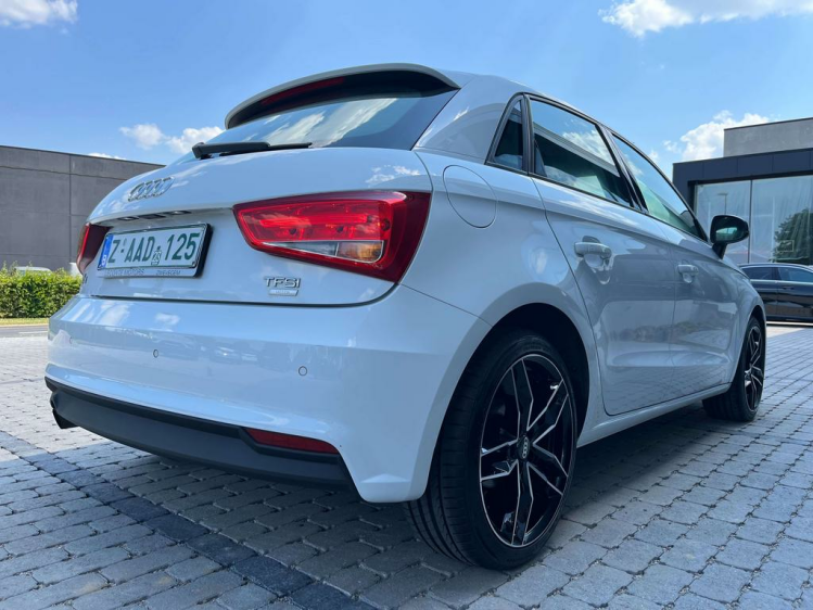 Audi A1 1.0 TFSI 44.000km Hatchback Bluetooth/PDC/Airco... Leconte Motors