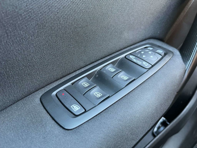 Renault Megane 1.33 TCe Limited Navigatie/Cruise/PDC/DAB+/BLTH... Leconte Motors