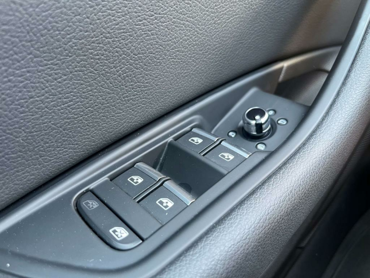 Audi A4 35 TFSI S tronic Virtual/Matrix/Pano/Leder/Camera! Leconte Motors