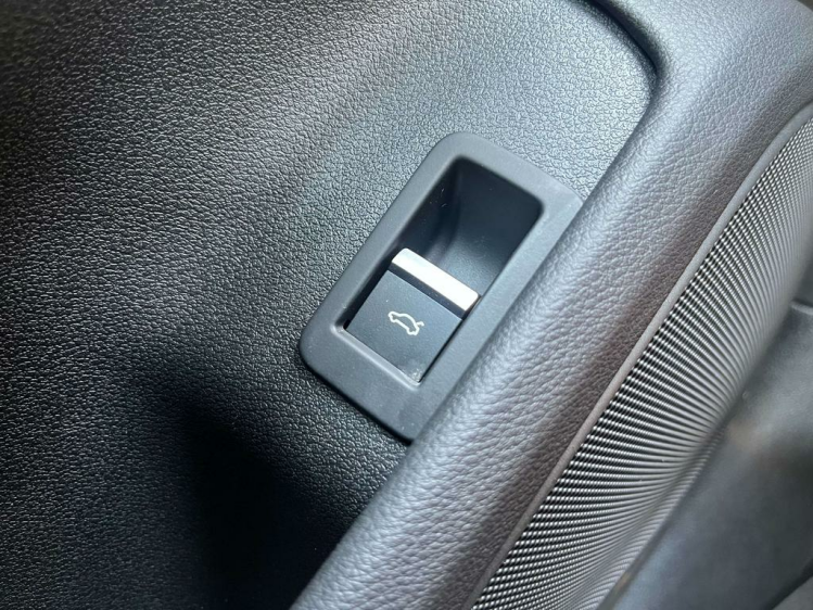 Audi A4 35 TFSI S tronic Virtual/Matrix/Pano/Leder/Camera! Leconte Motors