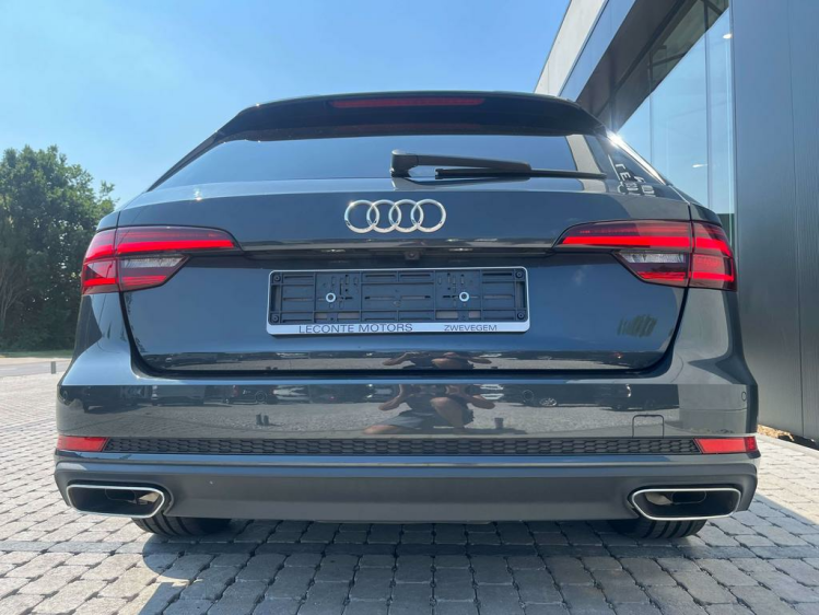Audi A4 35 TFSI S tronic Virtual/Matrix/Pano/Leder/Camera! Leconte Motors
