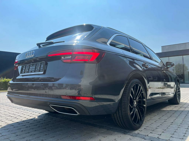 Audi A4 35 TFSI S tronic Virtual/Matrix/Pano/Leder/Camera! Leconte Motors