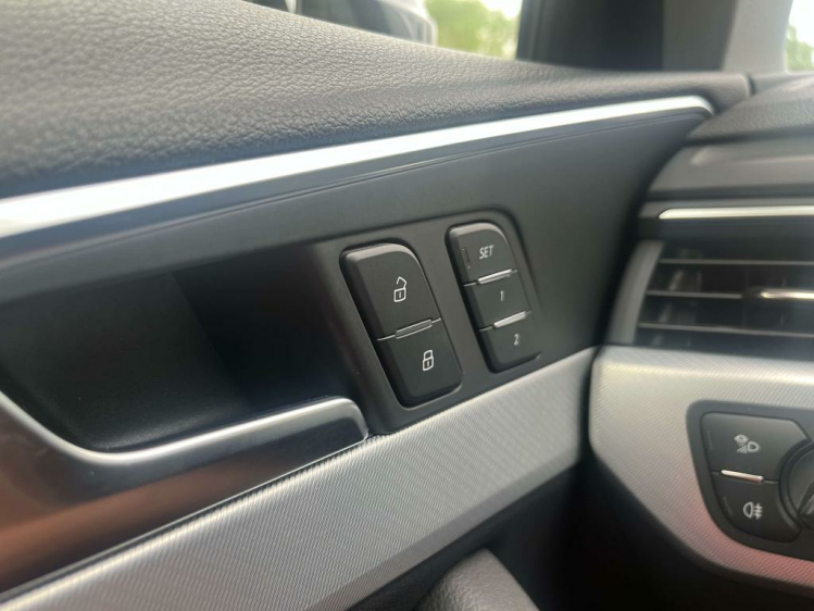 Audi A4 2.0 TDi S tronic Matrix/Virtual/Panodak/Memoryseat Leconte Motors