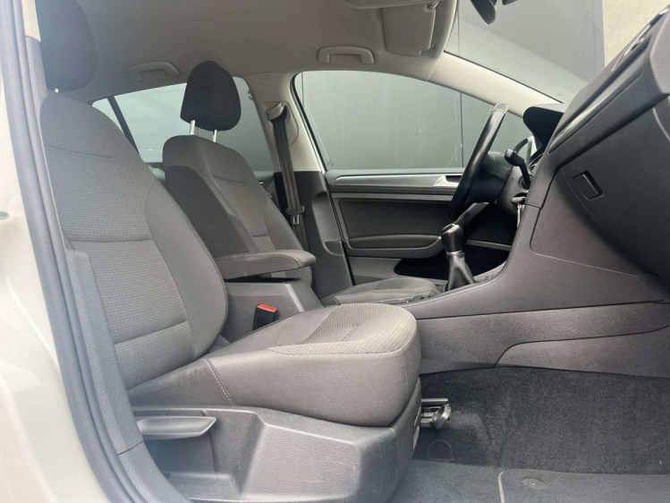 Volkswagen Golf 1.0 TSI Comfortline Virtual-Cockpit/DAB+/PDC/ACC Leconte Motors