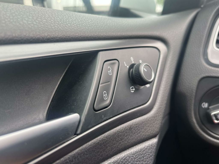 Volkswagen Golf 1.0 TSI Comfortline Virtual-Cockpit/DAB+/PDC/ACC Leconte Motors