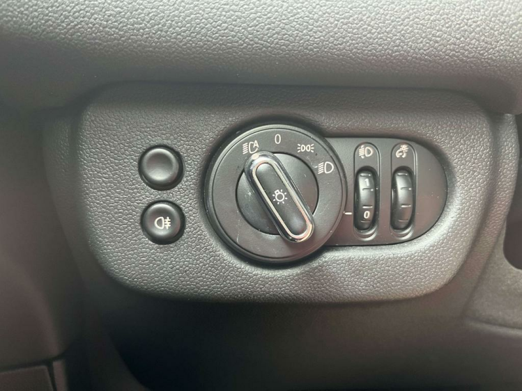 MINI One Clubman 1.5A Navigatie/Cruise/PDC/Bluetooth/...!! Leconte Motors