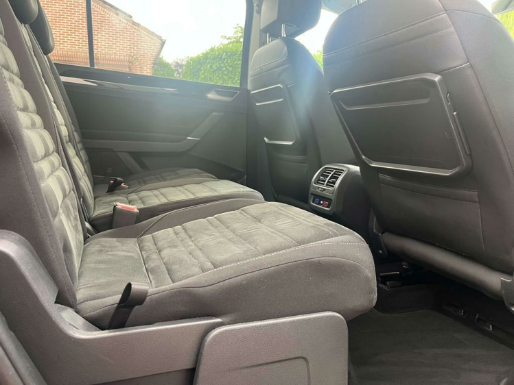 Volkswagen Touran 1.6 TDi Highline DSG 7-zitpl/Navigatie/Camera/ACC! Leconte Motors