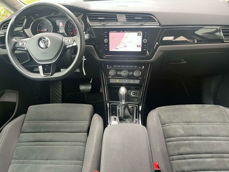 Volkswagen Touran 1.6 TDi Highline DSG 7-zitpl/Navigatie/Camera/ACC! Leconte Motors