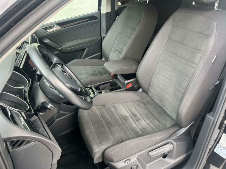 Volkswagen Touran 1.6 TDi Highline DSG 7-zitpl/Navigatie/Camera/ACC! Leconte Motors