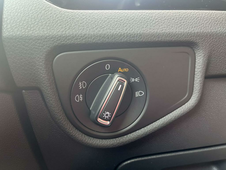 Volkswagen Touran 1.6 TDi Highline DSG 7-zitpl/Navigatie/Camera/ACC! Leconte Motors