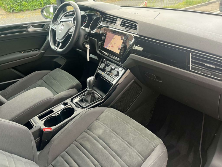 Volkswagen Touran 1.6 TDi Highline DSG 7-zitpl/Navigatie/Camera/ACC! Leconte Motors