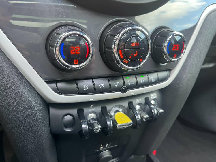 MINI Cooper SE Countryman 1.5A Plug In Hybrid Pano/LED/Sportzetels/Keyless! Leconte Motors