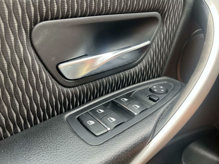 BMW 316 dA Berline Full-LED/Navigatie/Cruise/PDC/19'Alu!! Leconte Motors