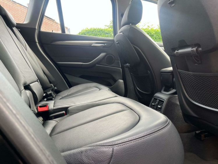 BMW X1 2.0 dA sDrive18 X-Line Pano/Leder/Gps-Pro/HUD/CAM! Leconte Motors