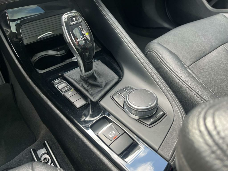 BMW X1 2.0 dA sDrive18 X-Line Pano/Leder/Gps-Pro/HUD/CAM! Leconte Motors