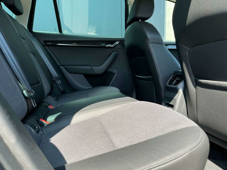 Skoda Octavia 1.0 TSI DSG Virtual-Cockpit/LED/Leder/Gps/Cruise! Leconte Motors