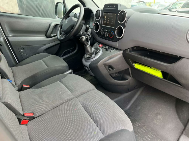 Peugeot Partner 1.6HDI Lichte Vracht L2 3-zit Galicia Schuifdeur Leconte Motors